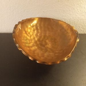 GORGEOUS VTG Gregorian Hammered Copper 9" Pedestal Bowl.